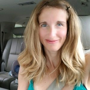 Meet your Posher, Janel